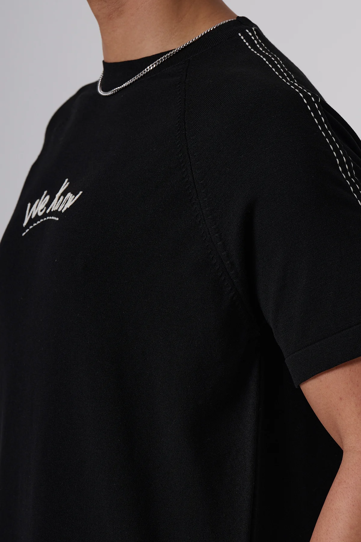 EMBROIDERY DETAIL KNITWEAR